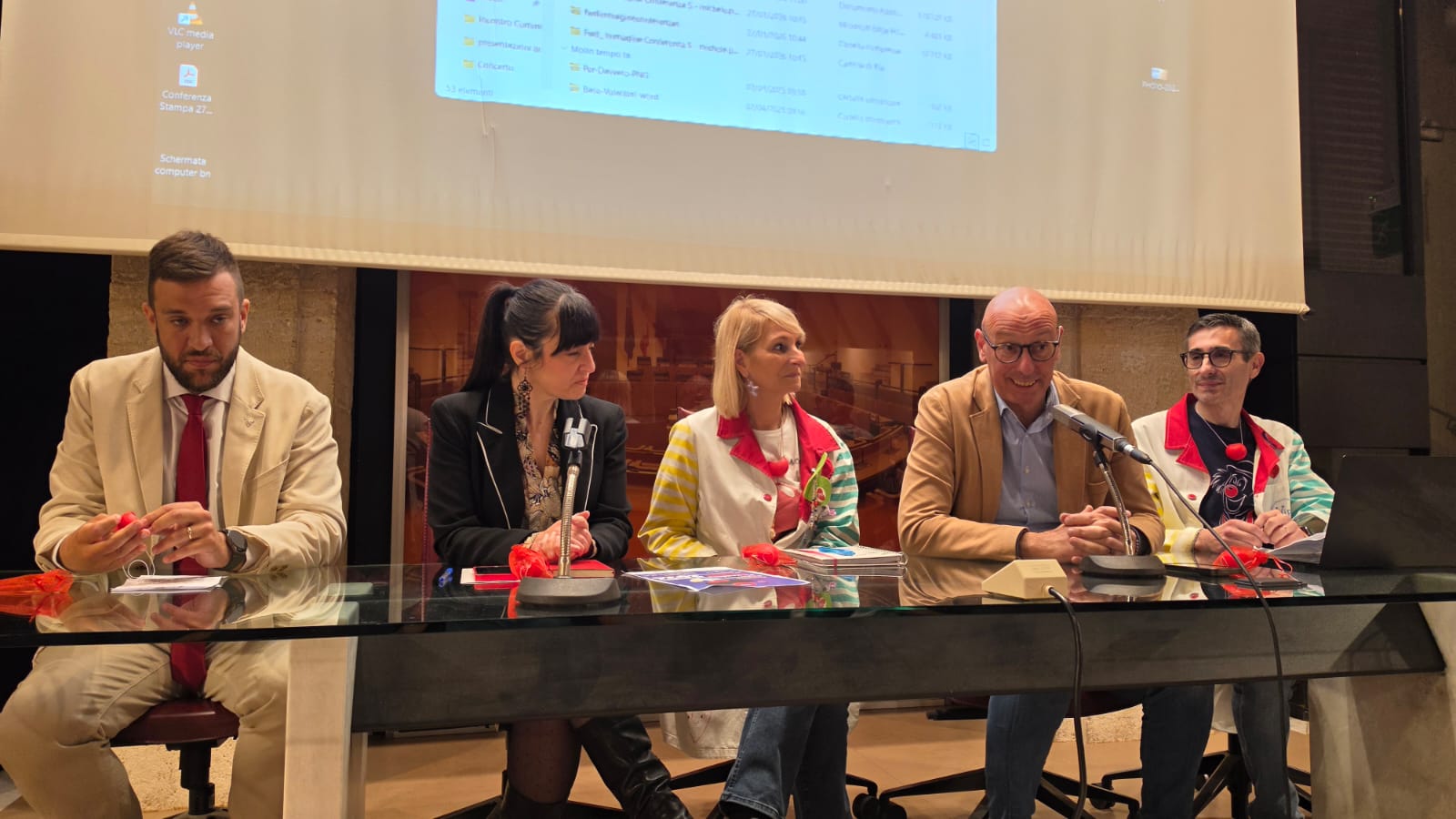 “Giornata del Naso Rosso”, vent’anni di sorrisi e solidarietà: il 17 maggio festa al Barton Park 6 “Giornata del Naso Rosso”, vent’anni di sorrisi e solidarietà: il 17 maggio festa al Barton Park 5