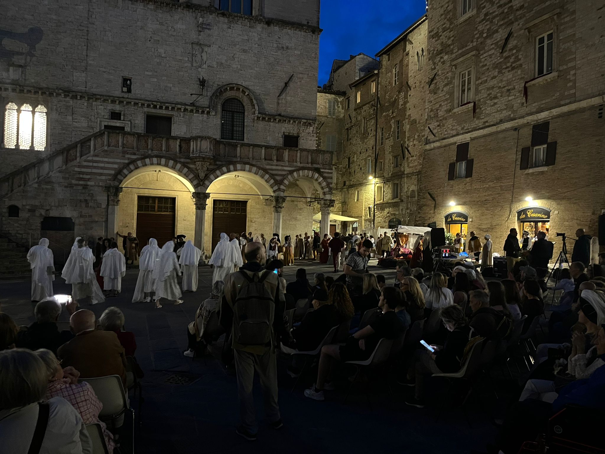 Perugia 1416 al via con l’undicesima edizione: incanta il teatro in piazza (foto) 47