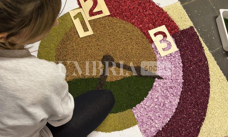 Le Infiorate di Spello: una lunga notte di arte, colori e tradizione (foto) 2 Le Infiorate di Spello: una lunga notte di arte, colori e tradizione (foto) 1