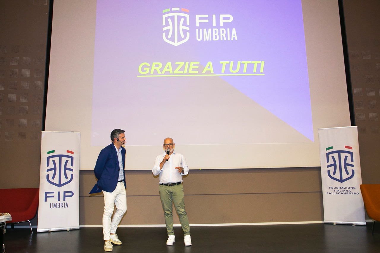 Gran Galà del basket Umbro, terza edizione da record all'Hotel Giò (foto) 108 Gran Galà del basket Umbro, terza edizione da record all'Hotel Giò (foto) 107