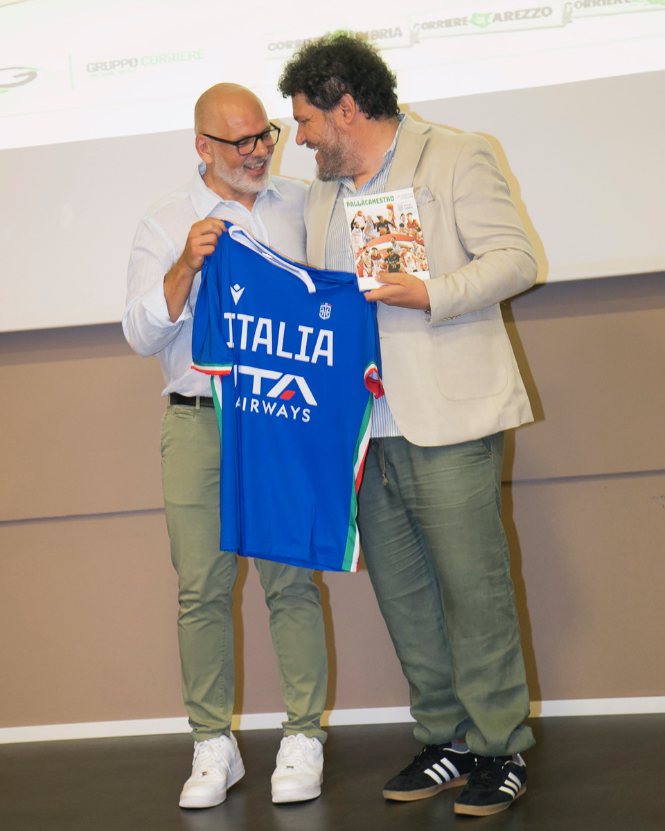 Gran Galà del basket Umbro, terza edizione da record all'Hotel Giò (foto) 20 Gran Galà del basket Umbro, terza edizione da record all'Hotel Giò (foto) 19