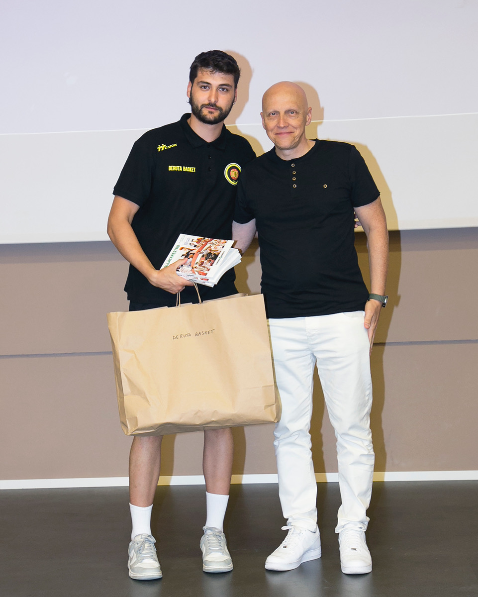 Gran Galà del basket Umbro, terza edizione da record all'Hotel Giò (foto) 24 Gran Galà del basket Umbro, terza edizione da record all'Hotel Giò (foto) 23