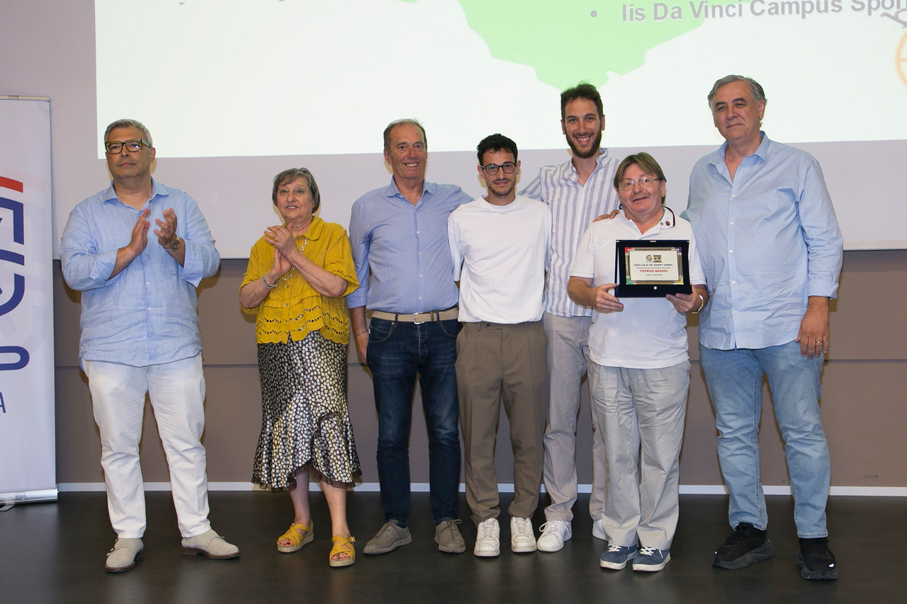 Gran Galà del basket Umbro, terza edizione da record all'Hotel Giò (foto) 30 Gran Galà del basket Umbro, terza edizione da record all'Hotel Giò (foto) 29