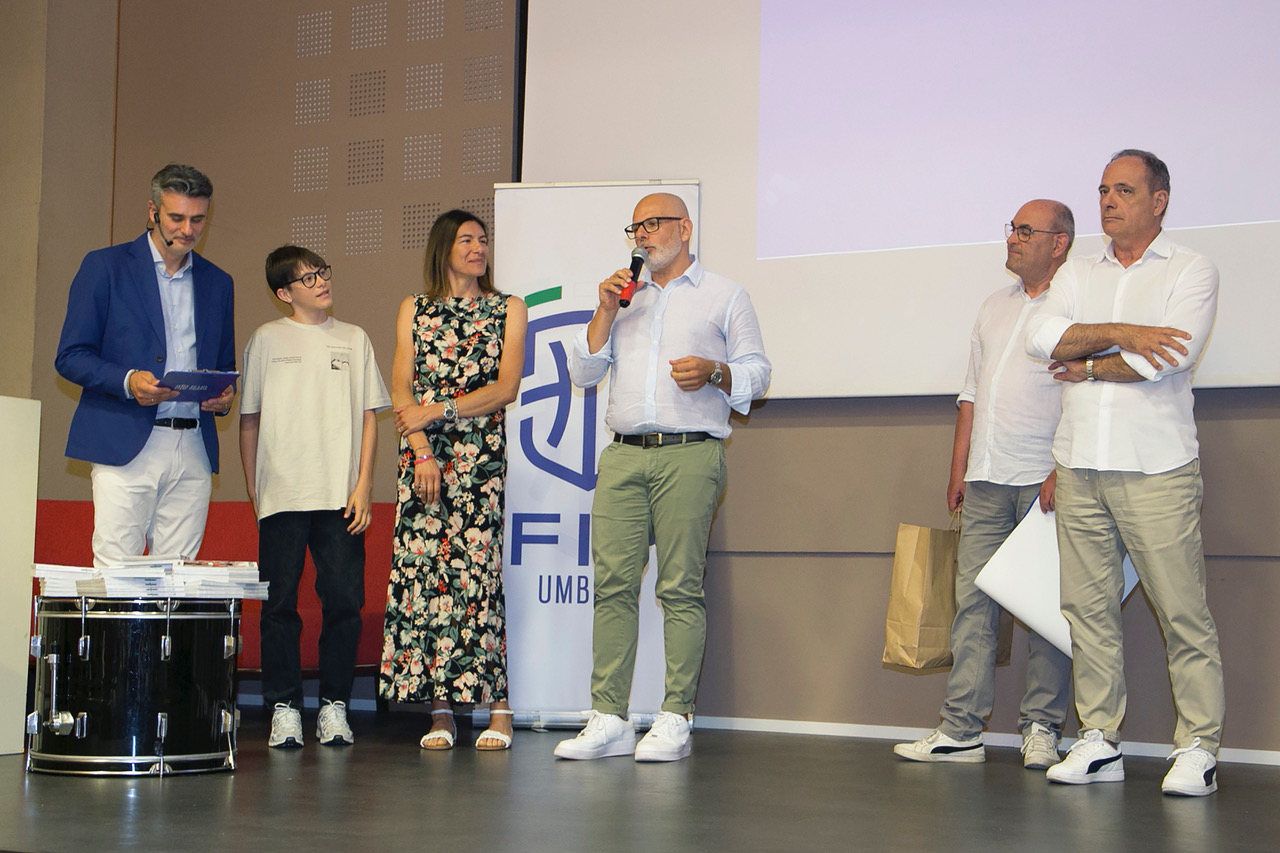 Gran Galà del basket Umbro, terza edizione da record all'Hotel Giò (foto) 64 Gran Galà del basket Umbro, terza edizione da record all'Hotel Giò (foto) 63