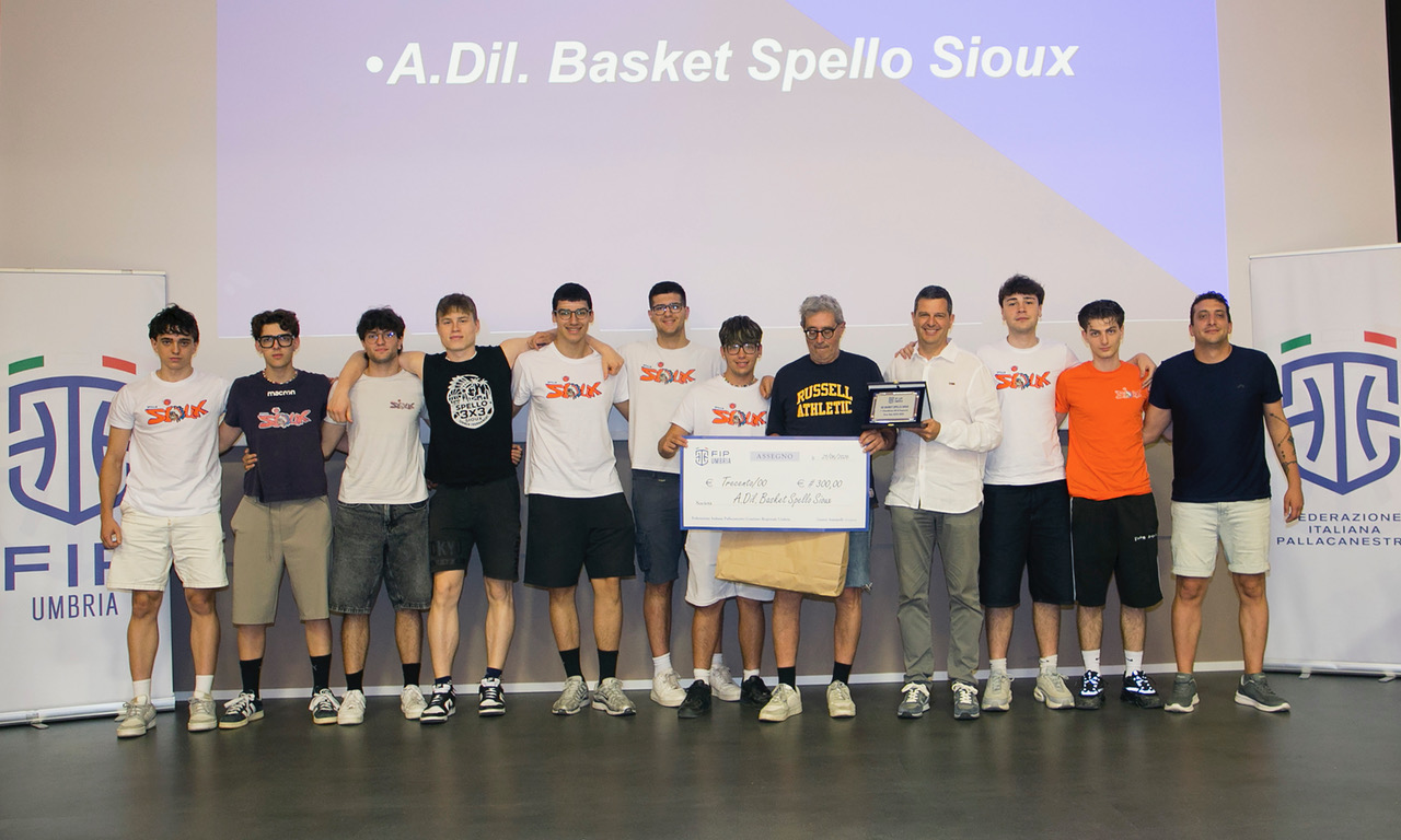 Gran Galà del basket Umbro, terza edizione da record all'Hotel Giò (foto) 76 Gran Galà del basket Umbro, terza edizione da record all'Hotel Giò (foto) 75