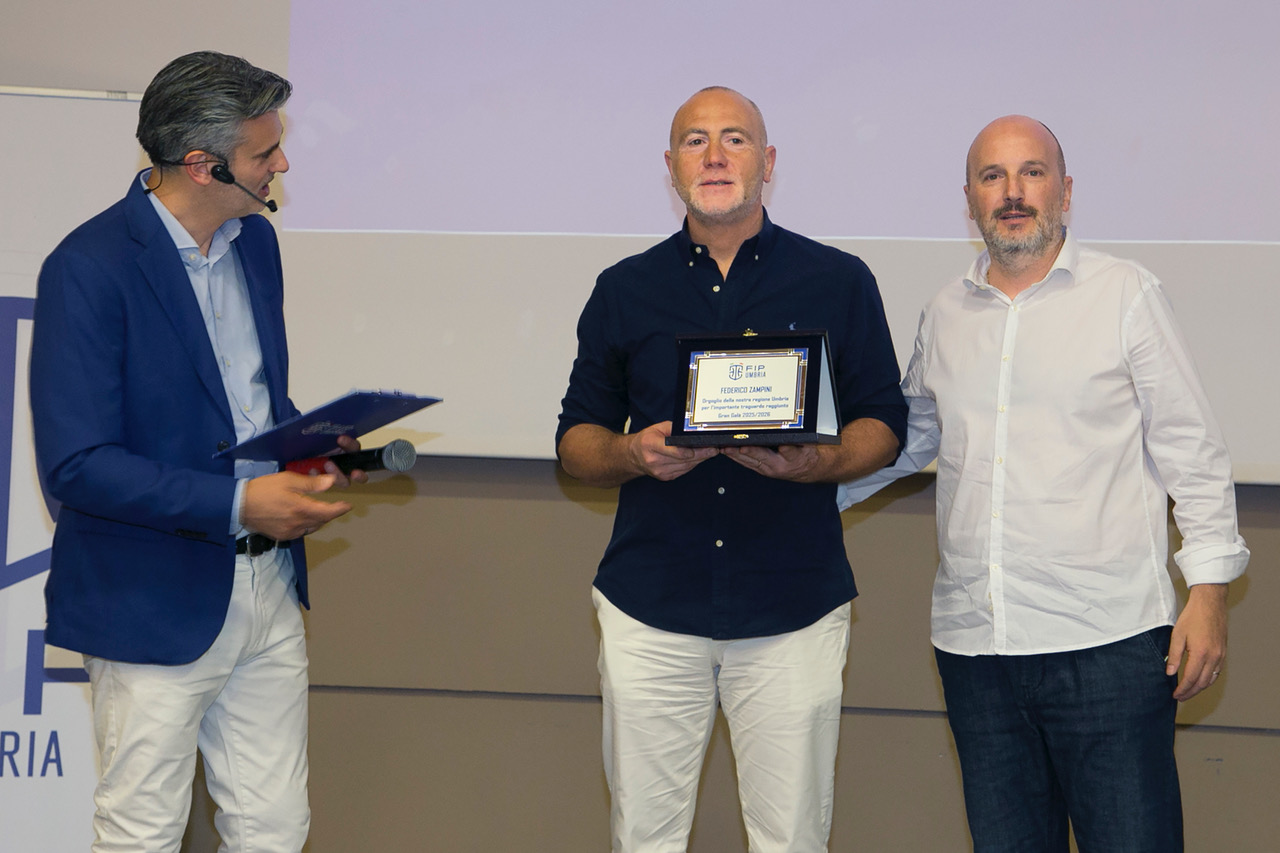Gran Galà del basket Umbro, terza edizione da record all'Hotel Giò (foto) 100 Gran Galà del basket Umbro, terza edizione da record all'Hotel Giò (foto) 99