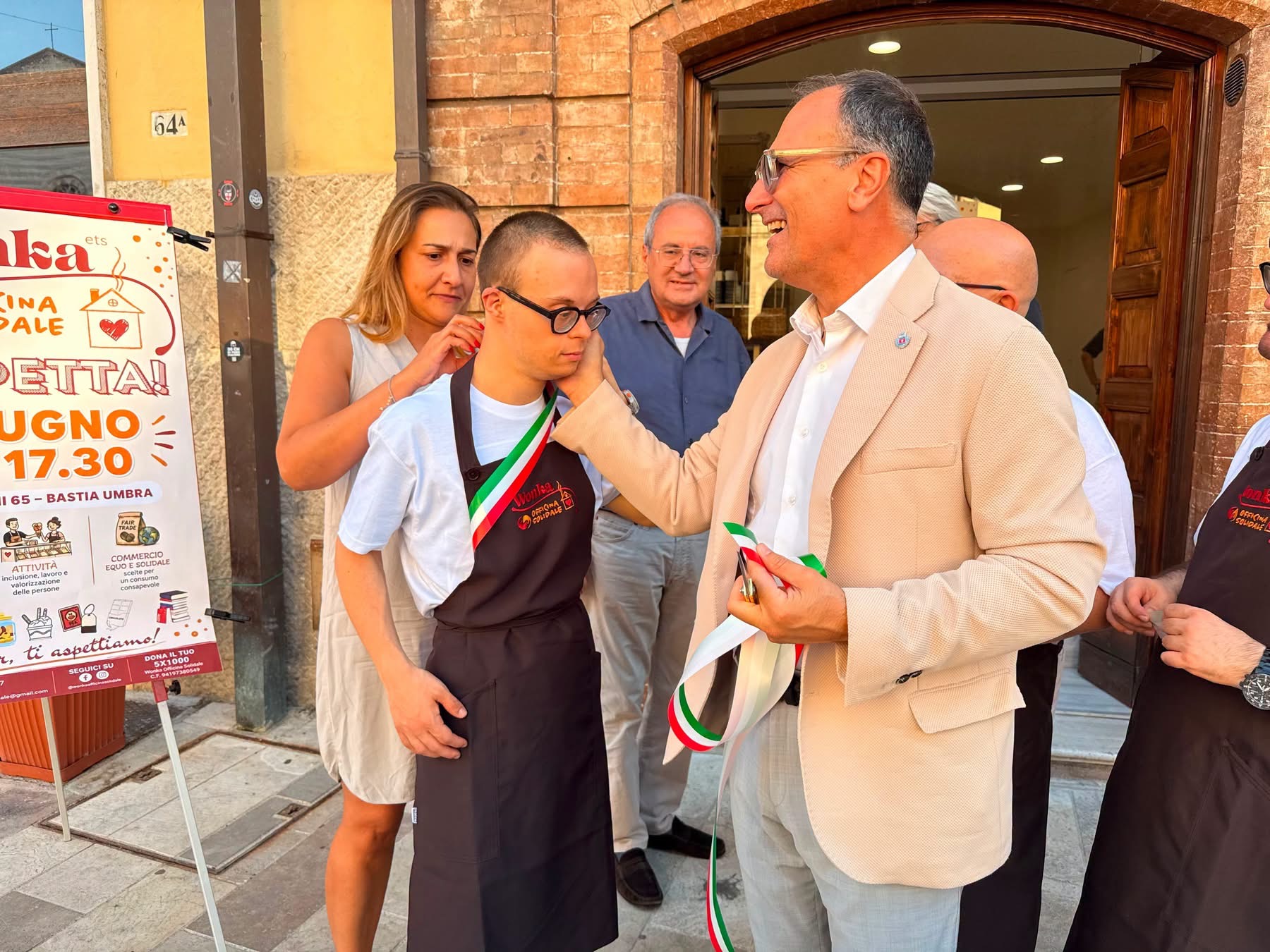 Bastia Umbra, inaugurata "Wonka – Officina Solidale": un bar che diventa laboratorio di inclusione (foto) 11