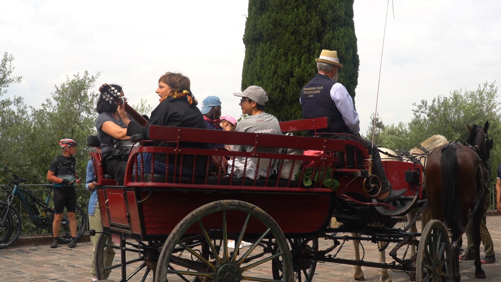 Da Spoleto ad Assisi in carrozza: il viaggio dell’inclusione sulle orme di San Francesco 11