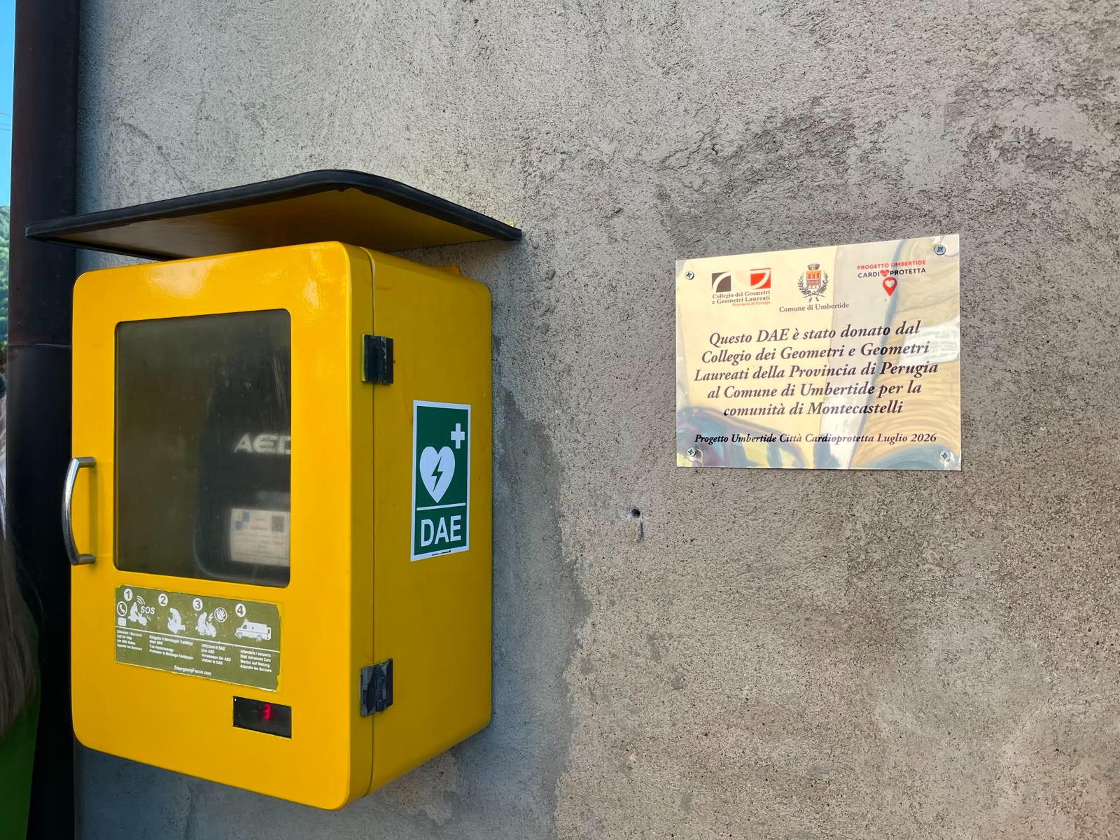 Nove defibrillatori per salvare vite: Umbertide diventa una città cardioprotetta 4 Nove defibrillatori per salvare vite: Umbertide diventa una città cardioprotetta 3