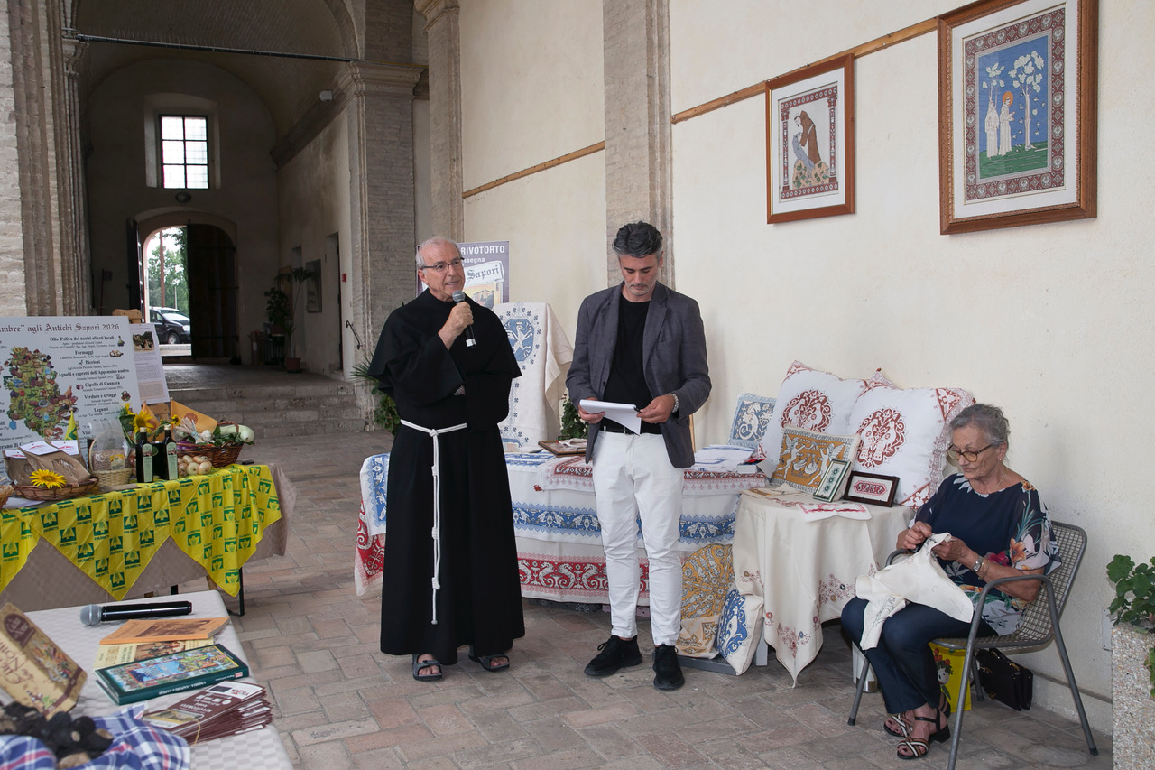 Antichi Sapori 2026 si presenta: Rivotorto celebra le eccellenze umbre tra tradizione, cultura e solidarietà (foto) 26 Antichi Sapori 2026 si presenta: Rivotorto celebra le eccellenze umbre tra tradizione, cultura e solidarietà (foto) 25