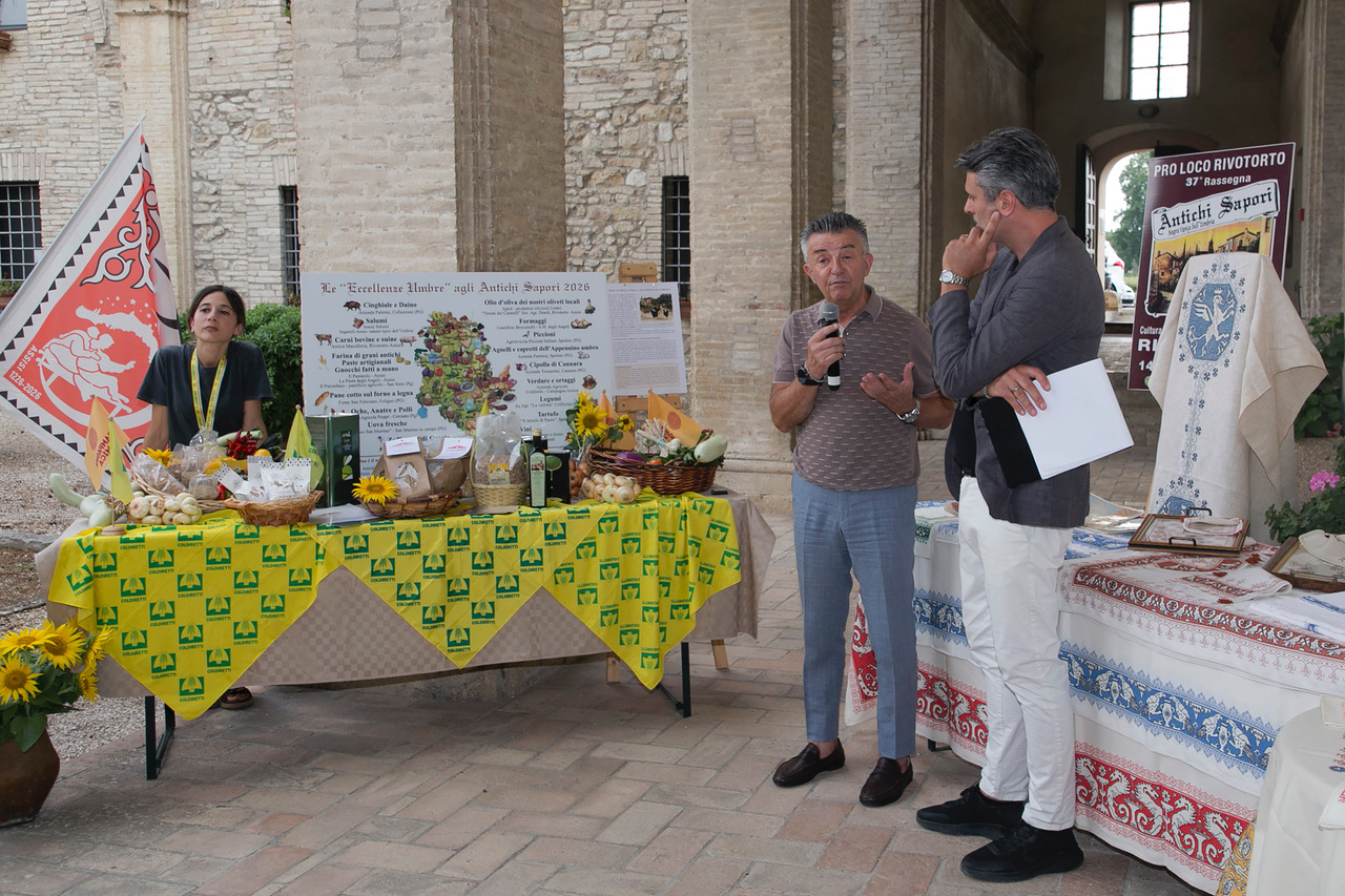 Antichi Sapori 2026 si presenta: Rivotorto celebra le eccellenze umbre tra tradizione, cultura e solidarietà (foto) 48 Antichi Sapori 2026 si presenta: Rivotorto celebra le eccellenze umbre tra tradizione, cultura e solidarietà (foto) 47