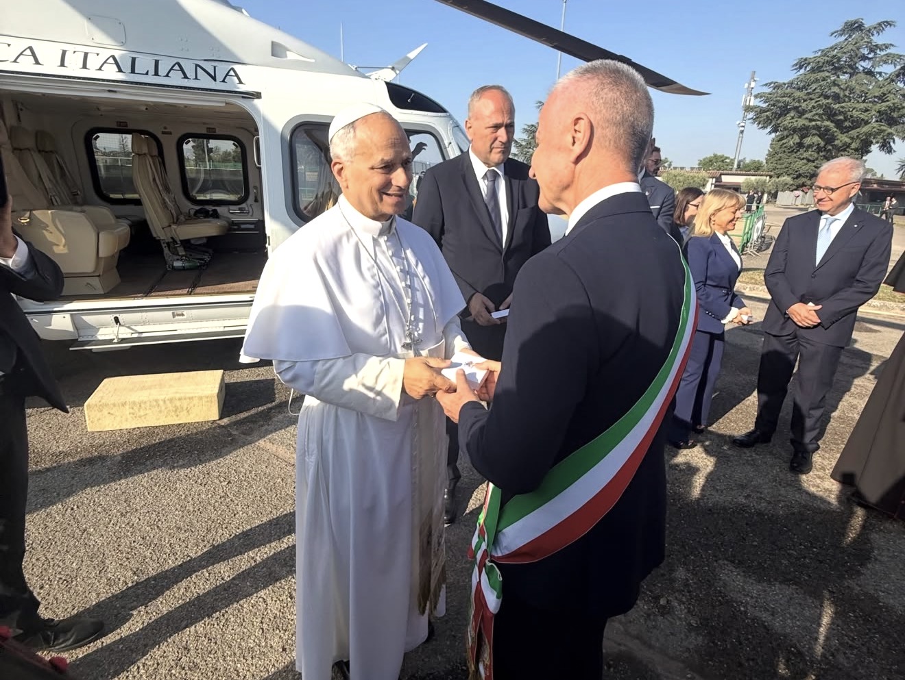 “Go!” diventa missione. Papa Leone XIV conclude ad Assisi il Franciscan Youth Meeting e affida ai giovani il Vangelo della fraternità 4 “Go!” diventa missione. Papa Leone XIV conclude ad Assisi il Franciscan Youth Meeting e affida ai giovani il Vangelo della fraternità 3