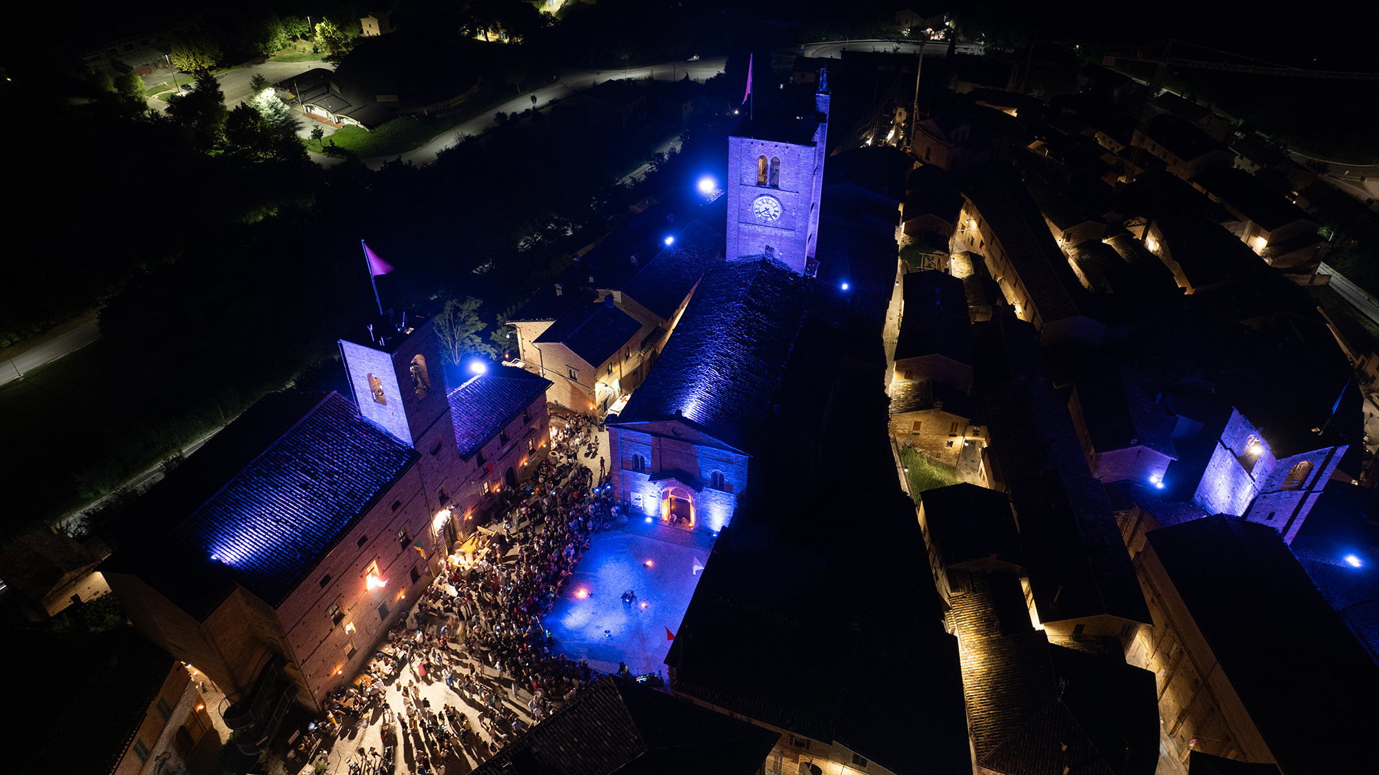 Sarnano torna nel Medioevo: un mese di eventi con la XVIII edizione di Castrum Sarnani 8 Sarnano torna nel Medioevo: un mese di eventi con la XVIII edizione di Castrum Sarnani 7