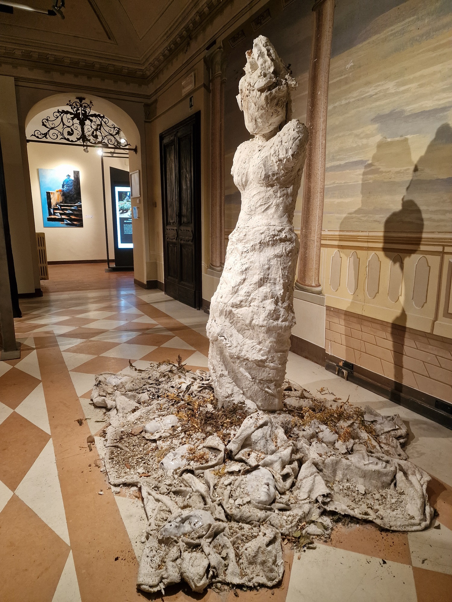 Spello, Villa Fidelia celebra dieci anni di "Stati d'Arte": oltre cento opere in mostra 12 Spello, Villa Fidelia celebra dieci anni di "Stati d'Arte": oltre cento opere in mostra 11