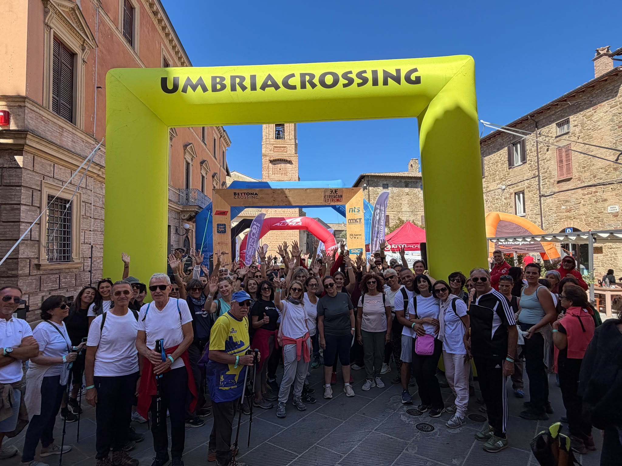 L’energia di Umbria Crossing conquista Bettona: sport, solidarietà e un grande abbraccio per la Pediatria di Perugia (foto) 4 L’energia di Umbria Crossing conquista Bettona: sport, solidarietà e un grande abbraccio per la Pediatria di Perugia (foto) 3