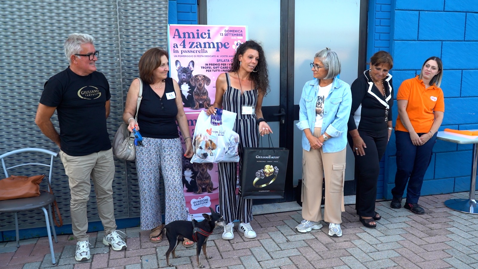 Citt&agrave; di Castello, in passerella i cani per promuovere adozioni e solidariet&agrave; 15