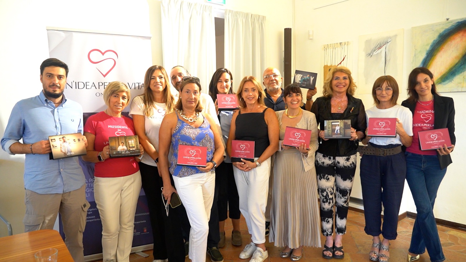 Dodici medici per la prevenzione: presentato il calendario benefico 2027 4 Dodici medici per la prevenzione: presentato il calendario benefico 2027 3