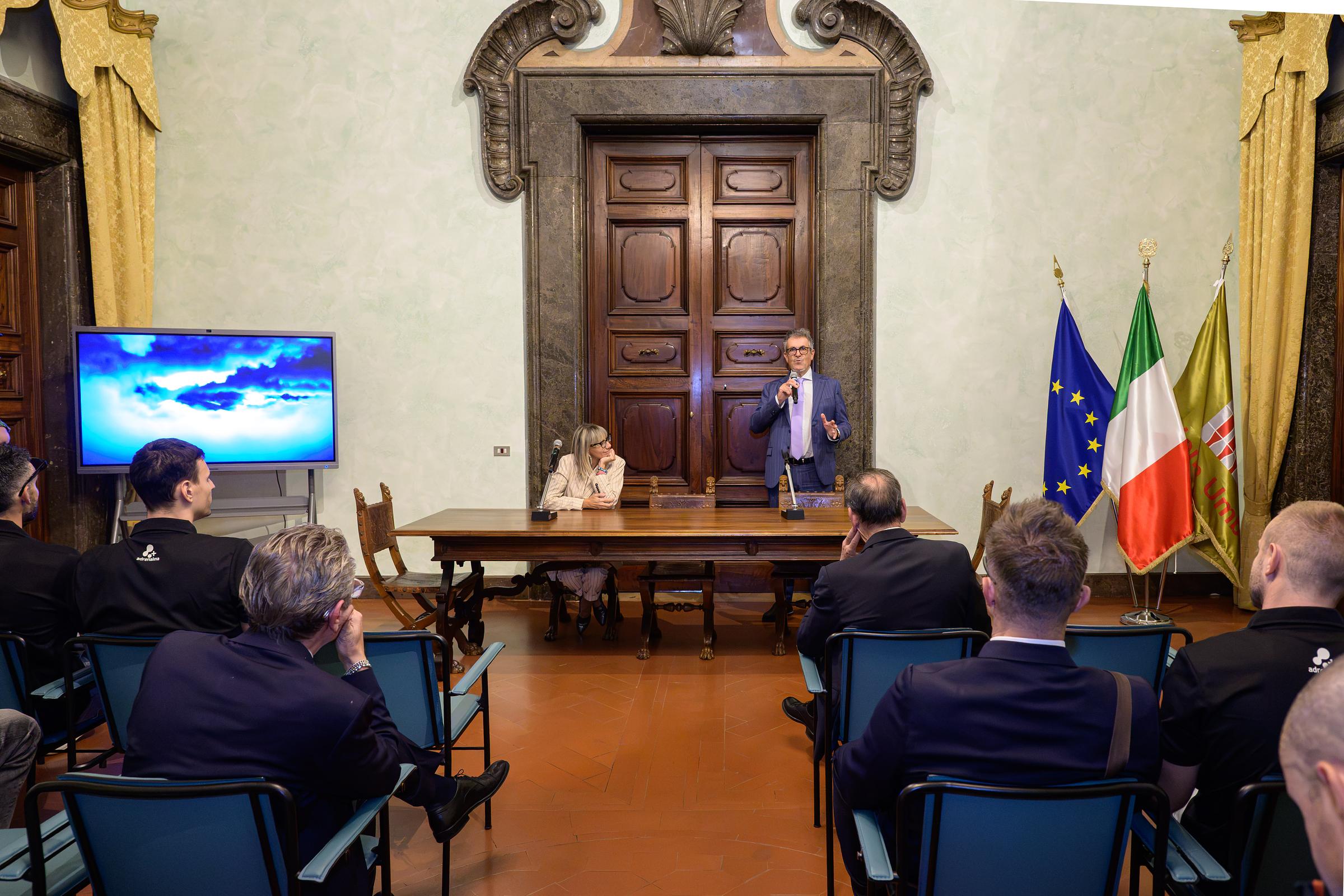 Sir Susa Scai Perugia ricevuta da Ferdinandi, Meloni e Proietti: le istituzioni al fianco dei Block Devils 14 Sir Susa Scai Perugia ricevuta da Ferdinandi, Meloni e Proietti: le istituzioni al fianco dei Block Devils 13