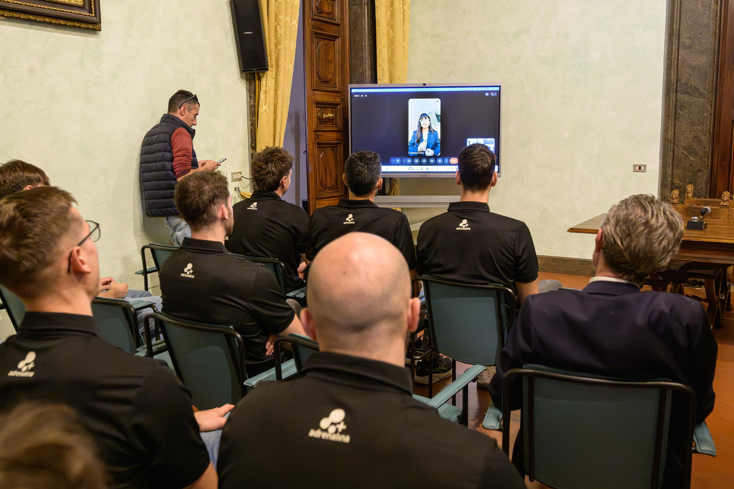 Sir Susa Scai Perugia ricevuta da Ferdinandi, Meloni e Proietti: le istituzioni al fianco dei Block Devils 30 Sir Susa Scai Perugia ricevuta da Ferdinandi, Meloni e Proietti: le istituzioni al fianco dei Block Devils 29