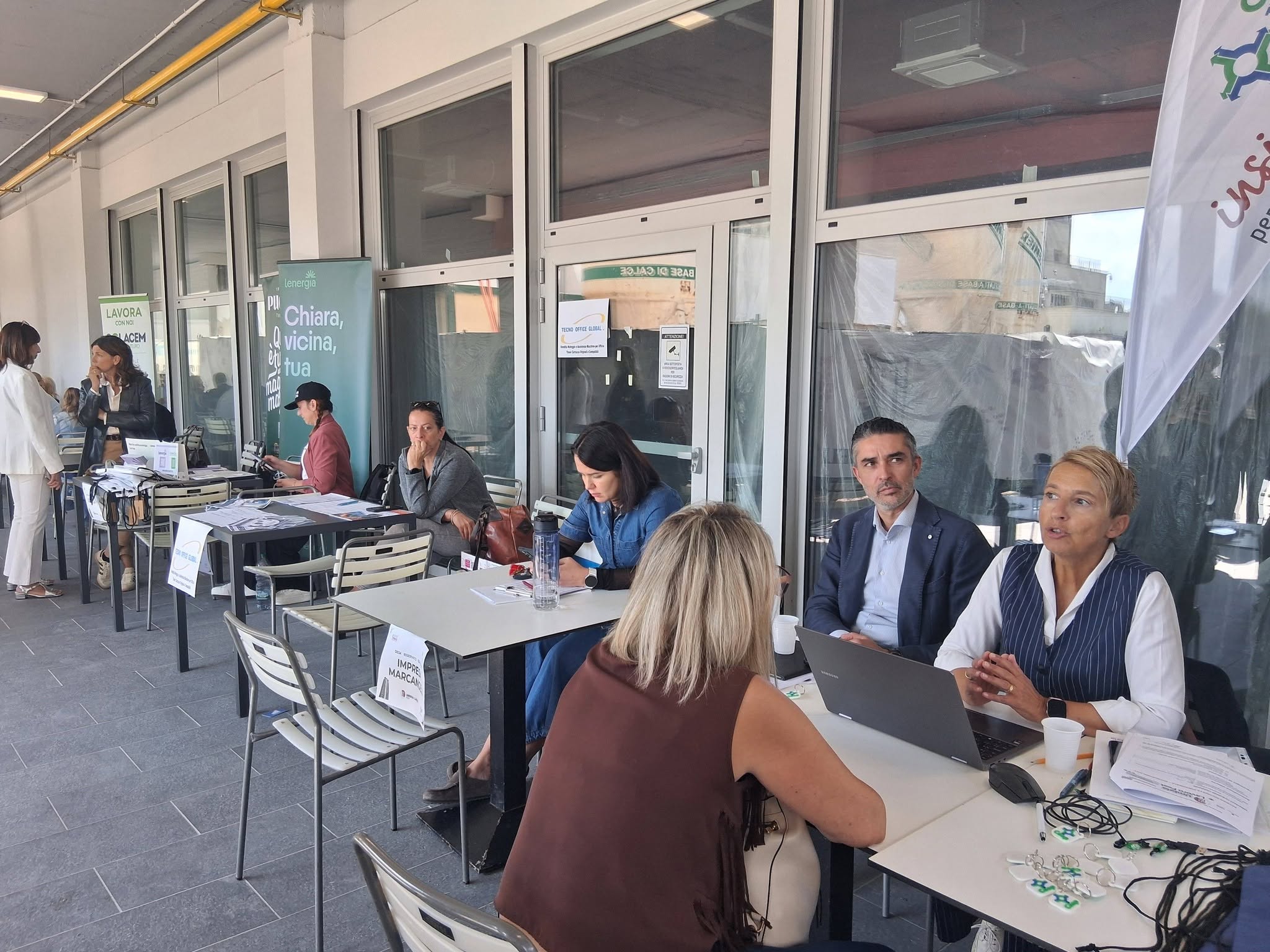 All'Umbria Lavoro Fest oltre 3000 partecipanti e 2000 colloqui per raccogliere dati sul lavoro 4 All'Umbria Lavoro Fest oltre 3000 partecipanti e 2000 colloqui per raccogliere dati sul lavoro 3