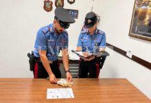 Truffano un anziano e poi tentano una seconda 'stangata': arrestate due trentenni, recuperati soldi e gioielli 24 Truffano un anziano e poi tentano una seconda 'stangata': arrestate due trentenni, recuperati soldi e gioielli 23