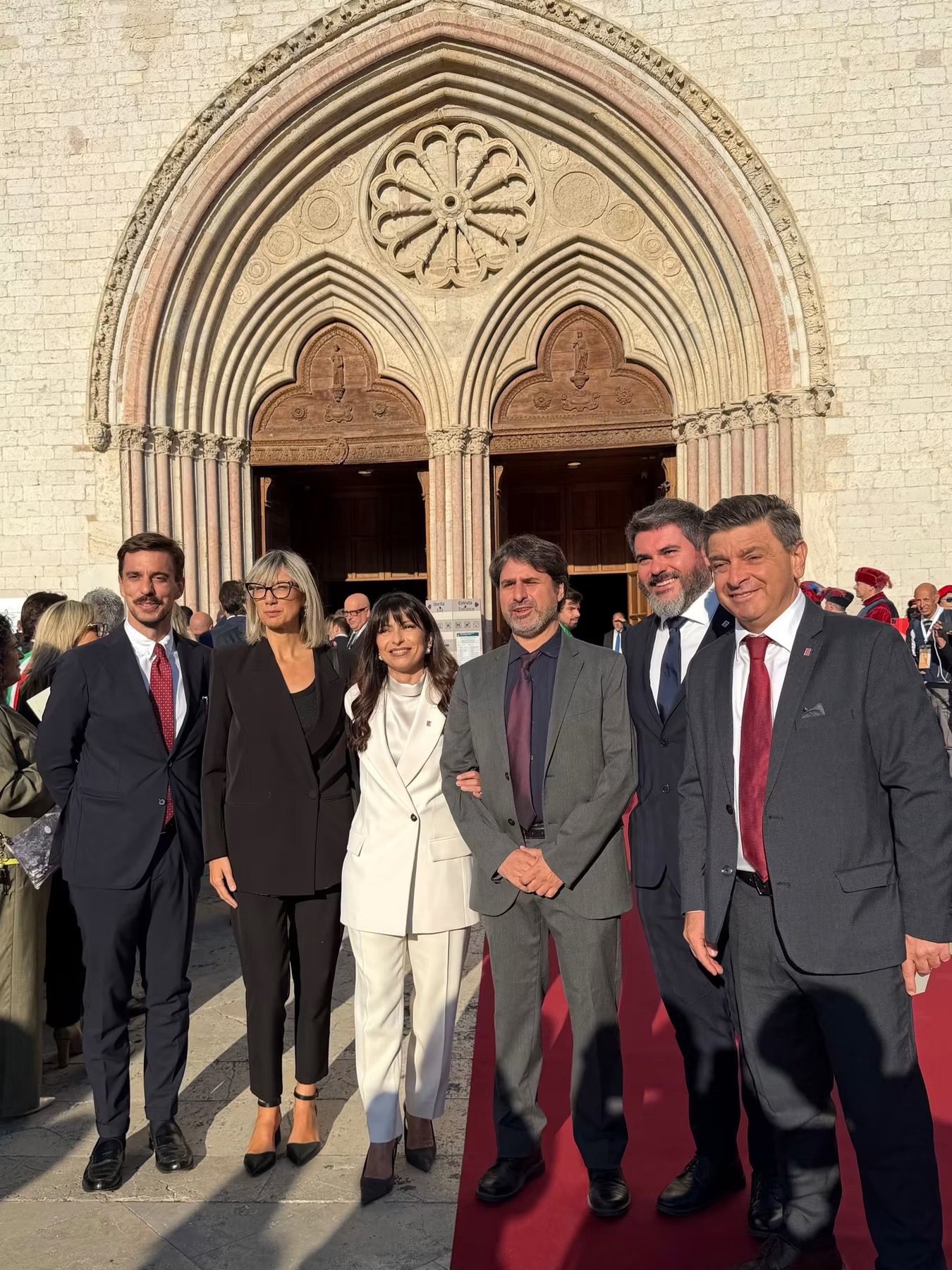 Assisi, la Lampada di San Francesco accesa a nome di tutti i Comuni d’Italia (foto) 48 Assisi, la Lampada di San Francesco accesa a nome di tutti i Comuni d’Italia (foto) 47