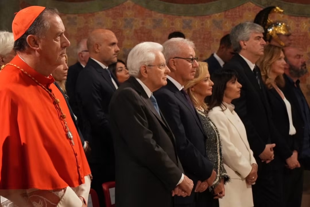 Assisi, la Lampada di San Francesco accesa a nome di tutti i Comuni d’Italia (foto) 50 Assisi, la Lampada di San Francesco accesa a nome di tutti i Comuni d’Italia (foto) 49