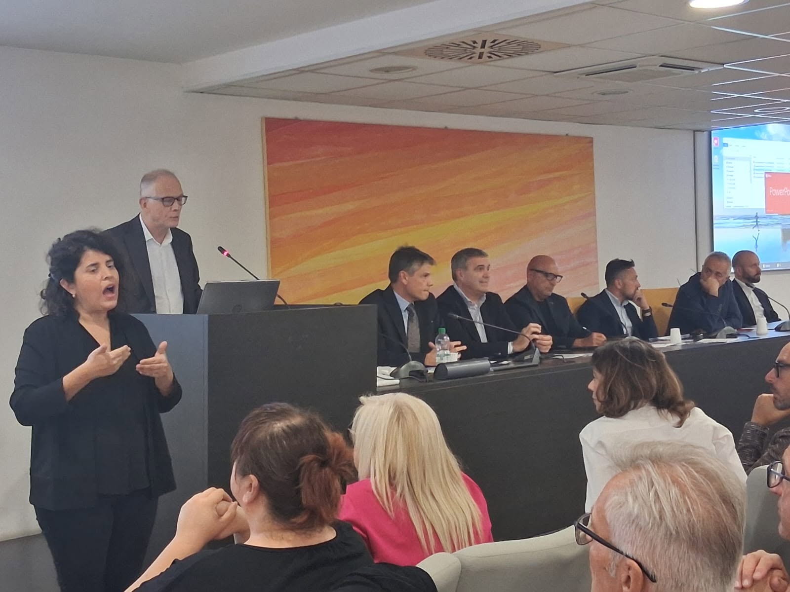All'Umbria Lavoro Fest oltre 3000 partecipanti e 2000 colloqui per raccogliere dati sul lavoro 12 All'Umbria Lavoro Fest oltre 3000 partecipanti e 2000 colloqui per raccogliere dati sul lavoro 11